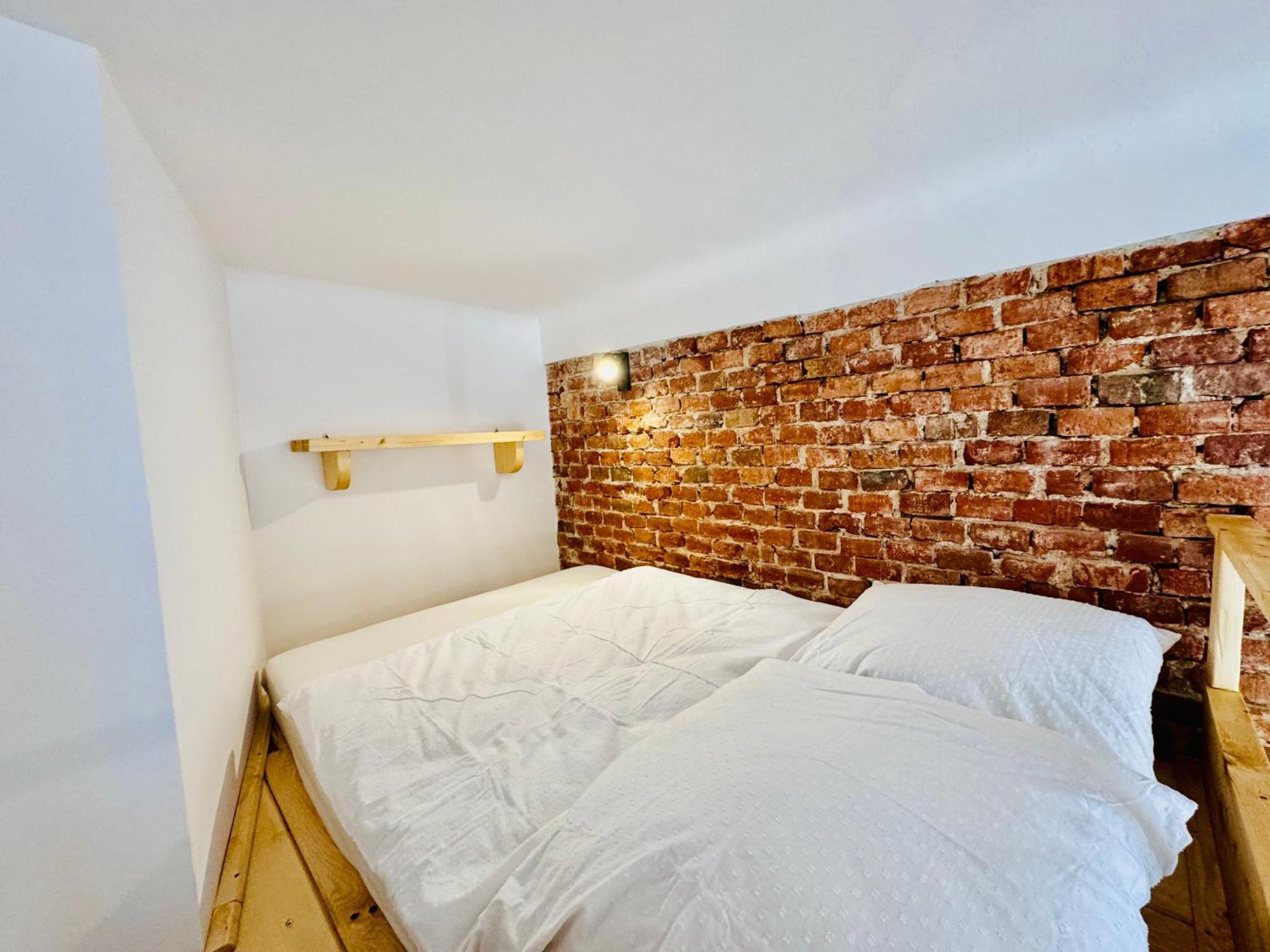 קרקוב Bohemian Apartment In Center Of Kazimierz District מראה חיצוני תמונה